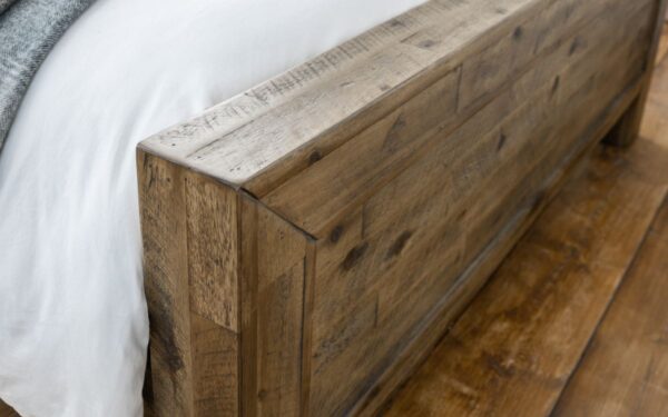 hoxton bed footend detail